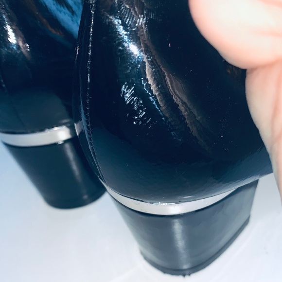 Me too 6 Black Patent Leather Buckle Heels - Picture 5 of 6